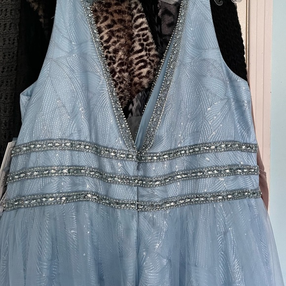 Graduation dress - Picture 6 of 9